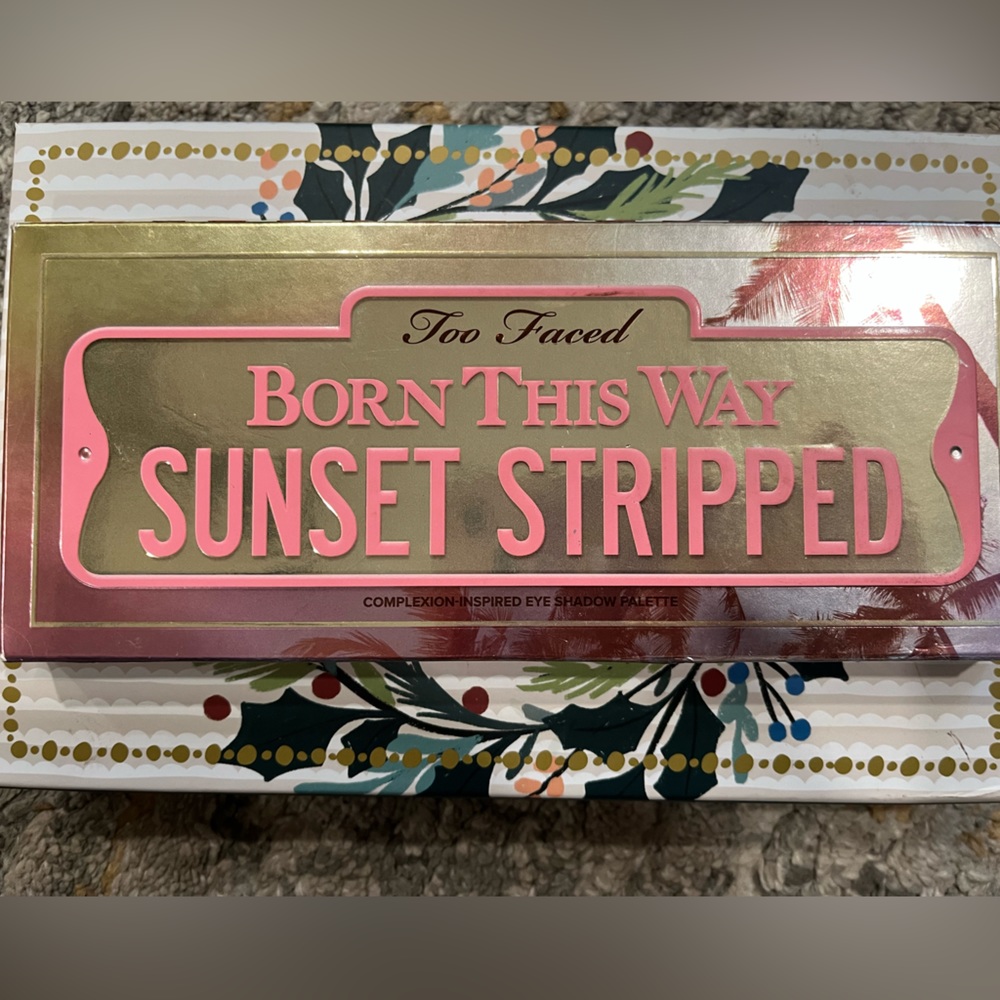 Born This Way Sunset Stripped Complexion-Inspired Eye Shadow Palette